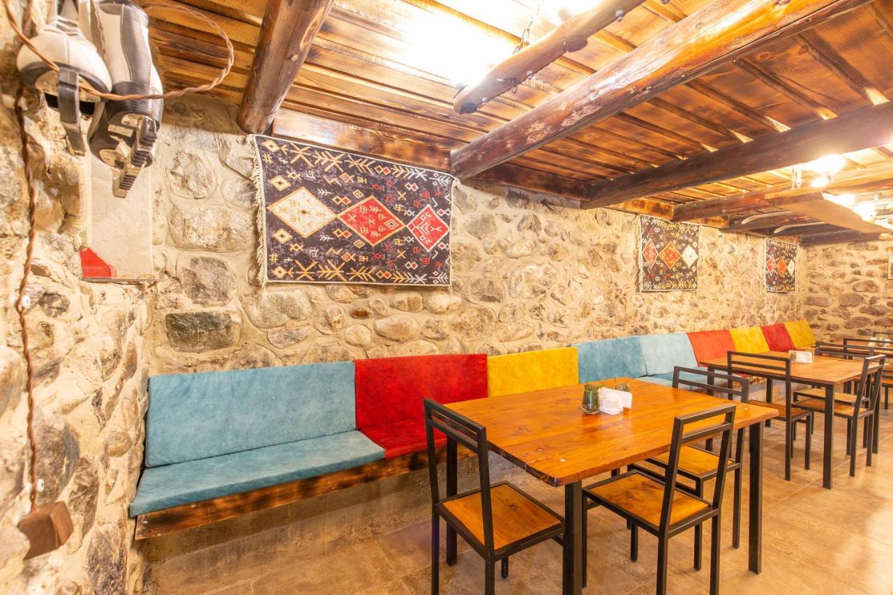 Mestia Hotel Amirani Εξωτερικό φωτογραφία