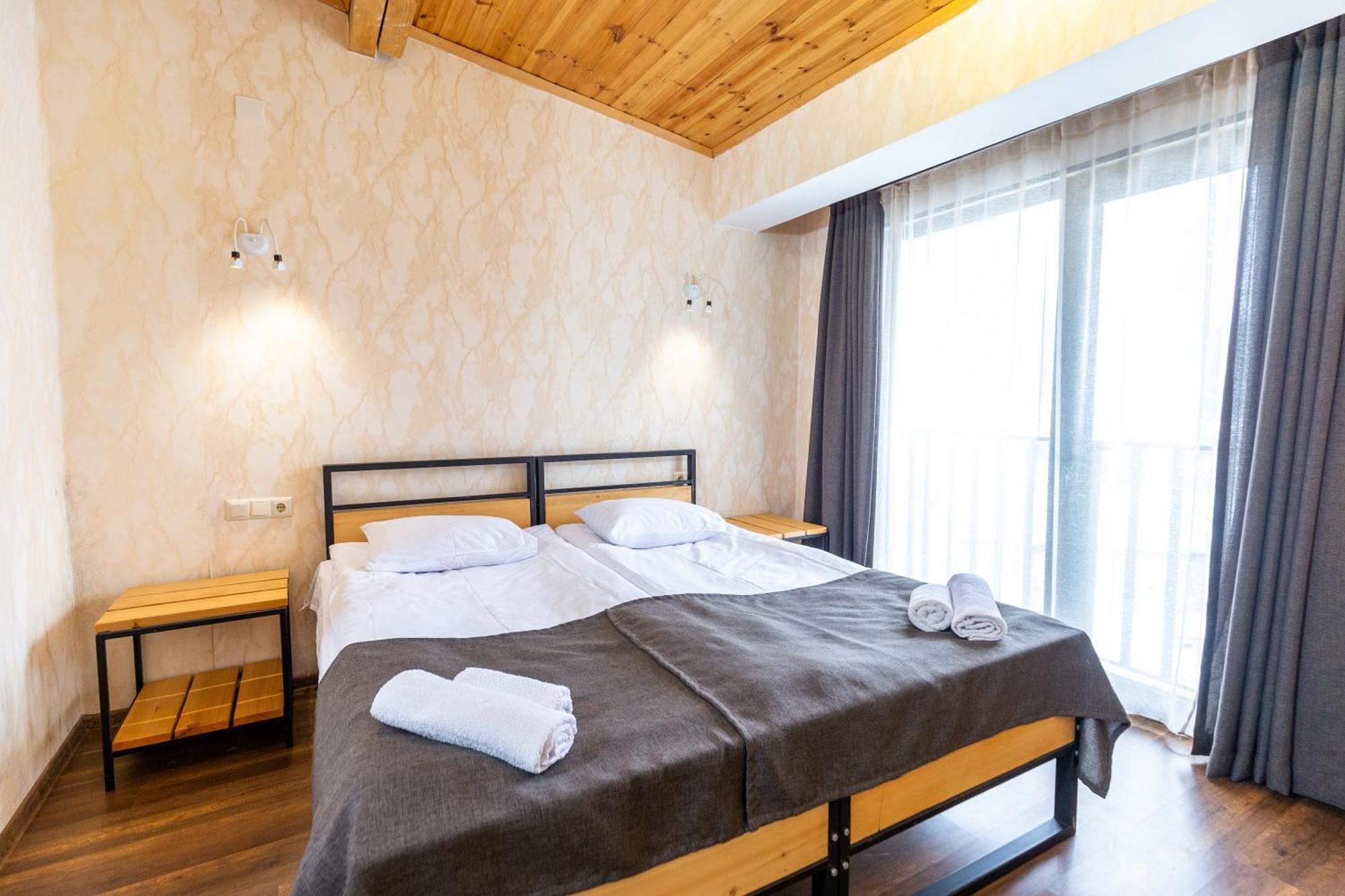Mestia Hotel Amirani Εξωτερικό φωτογραφία