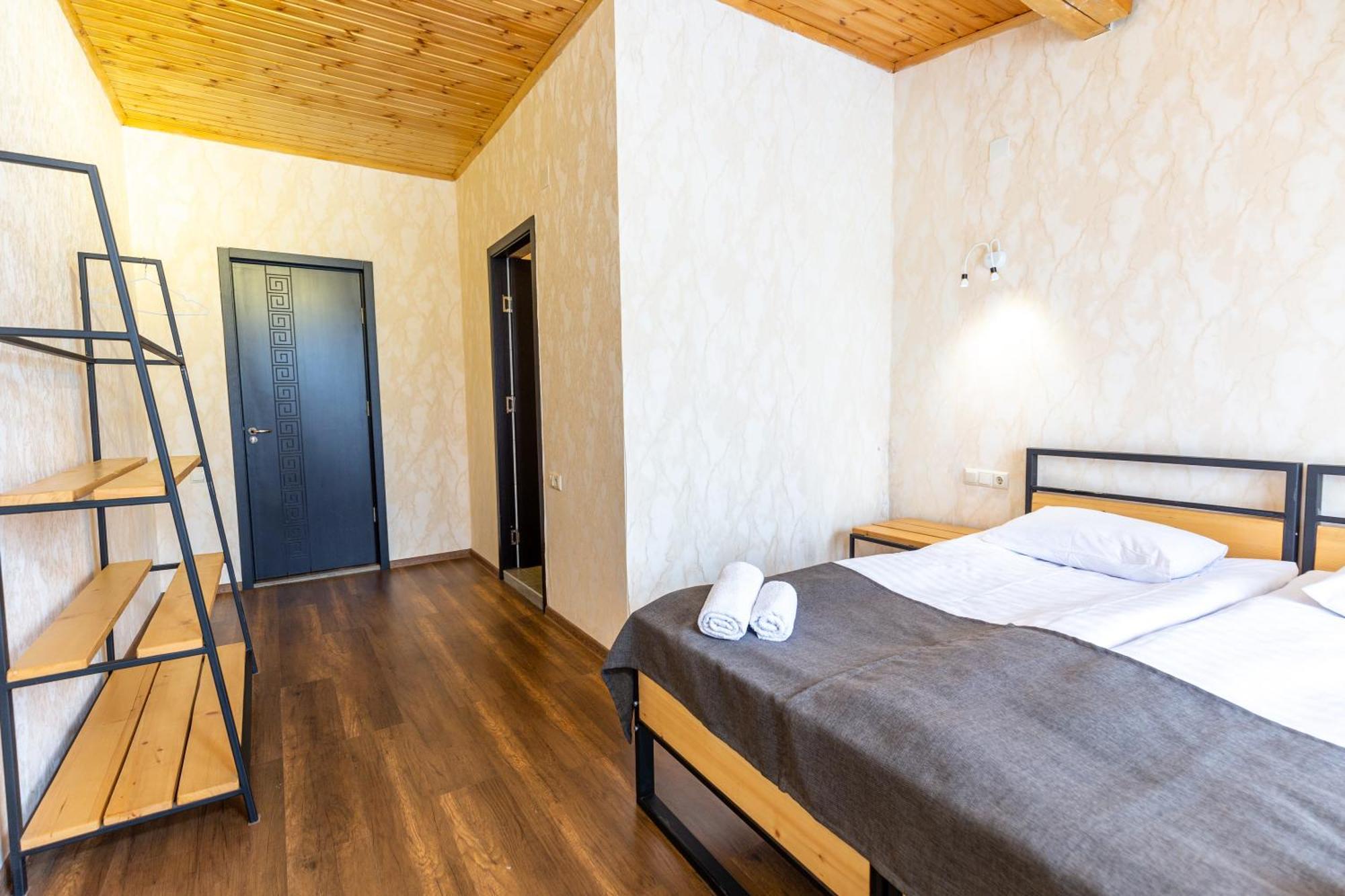 Mestia Hotel Amirani Εξωτερικό φωτογραφία
