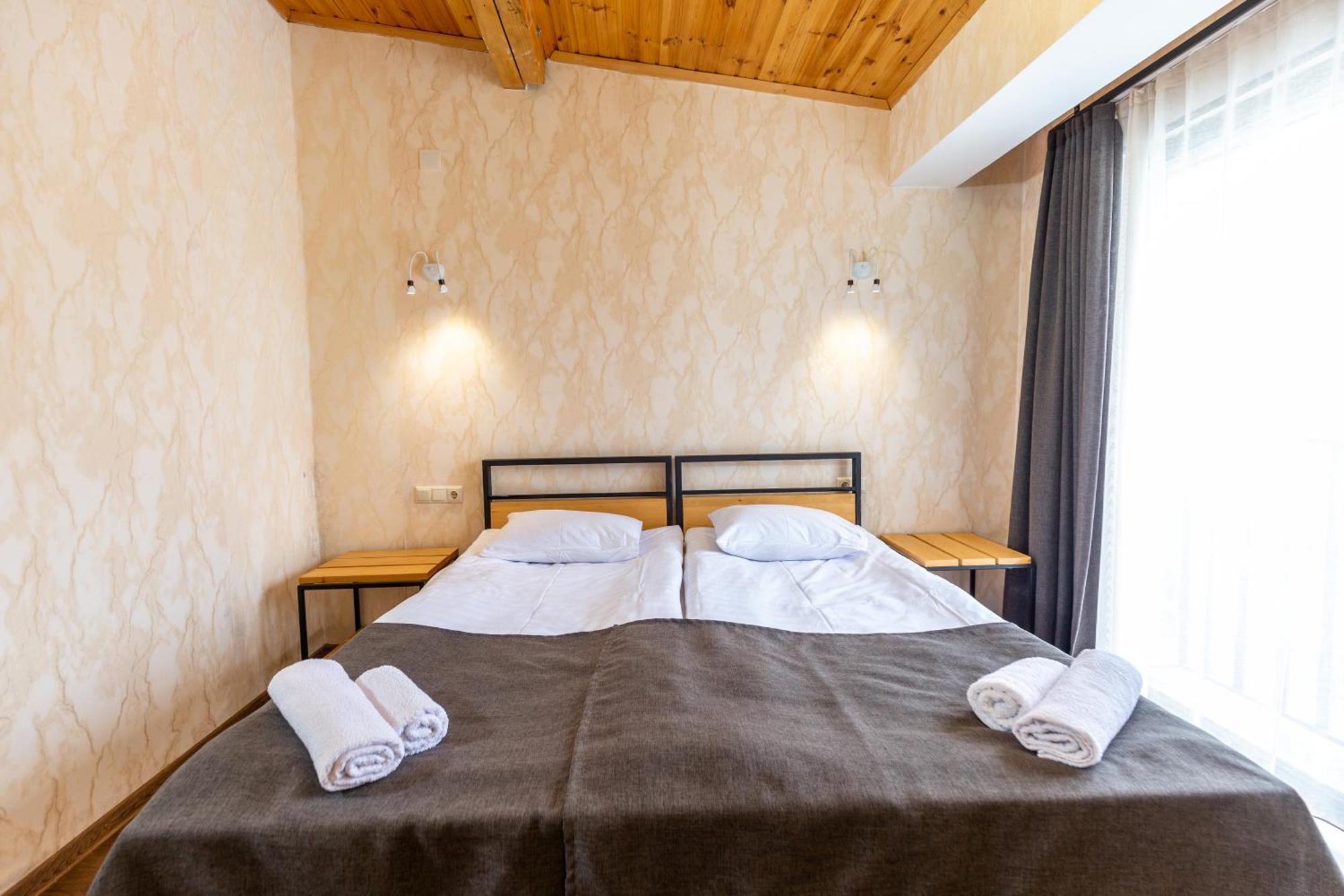 Mestia Hotel Amirani Εξωτερικό φωτογραφία