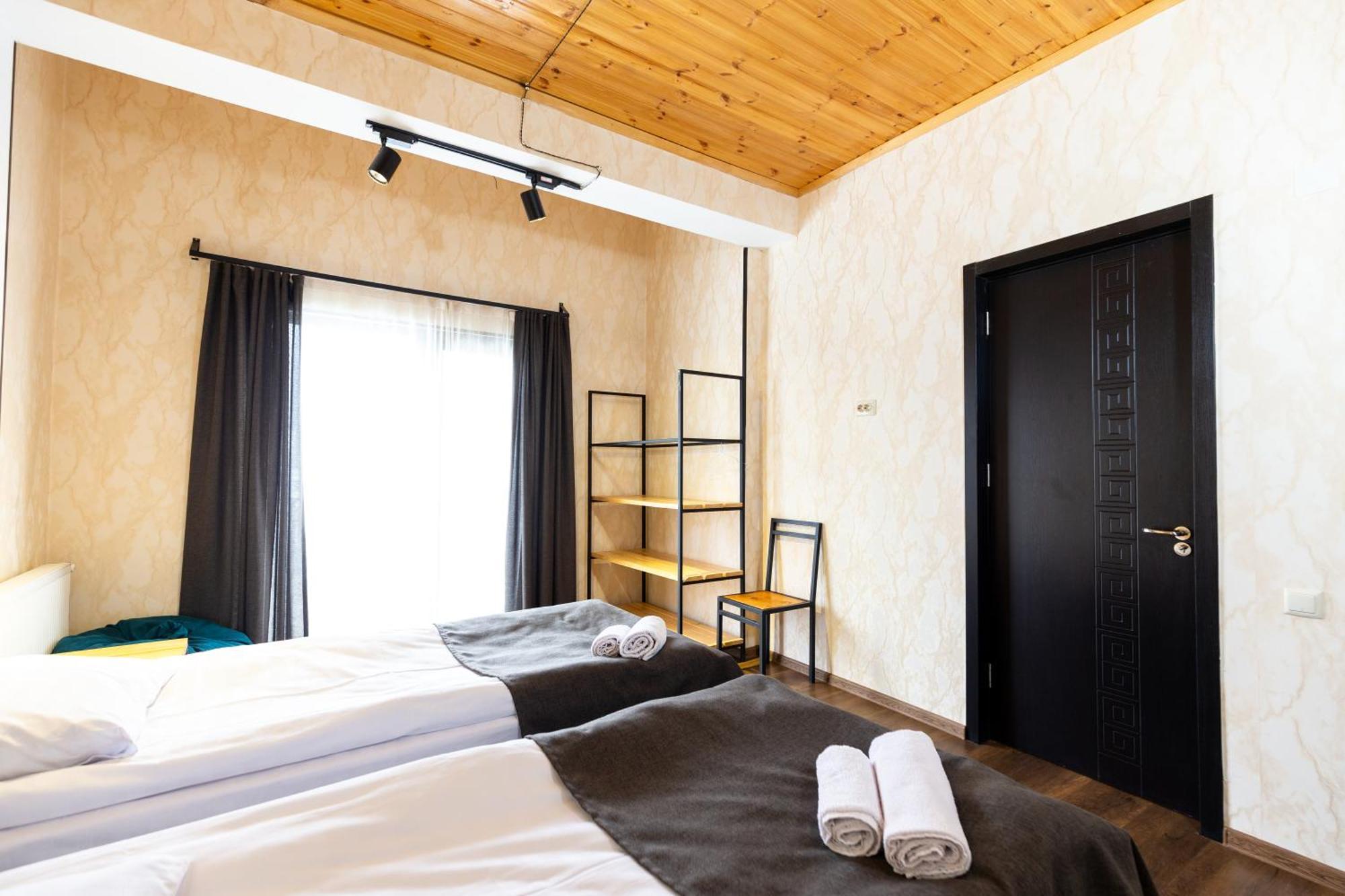 Mestia Hotel Amirani Εξωτερικό φωτογραφία
