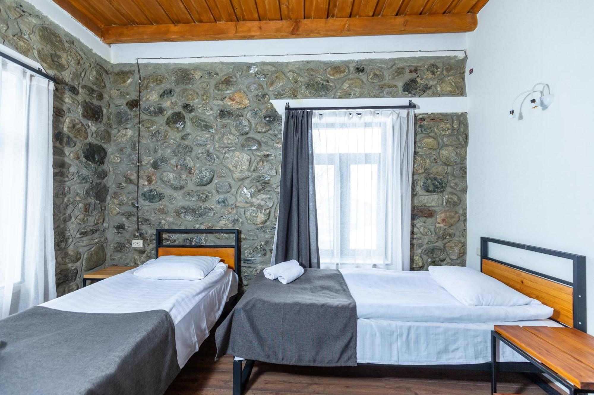 Mestia Hotel Amirani Εξωτερικό φωτογραφία