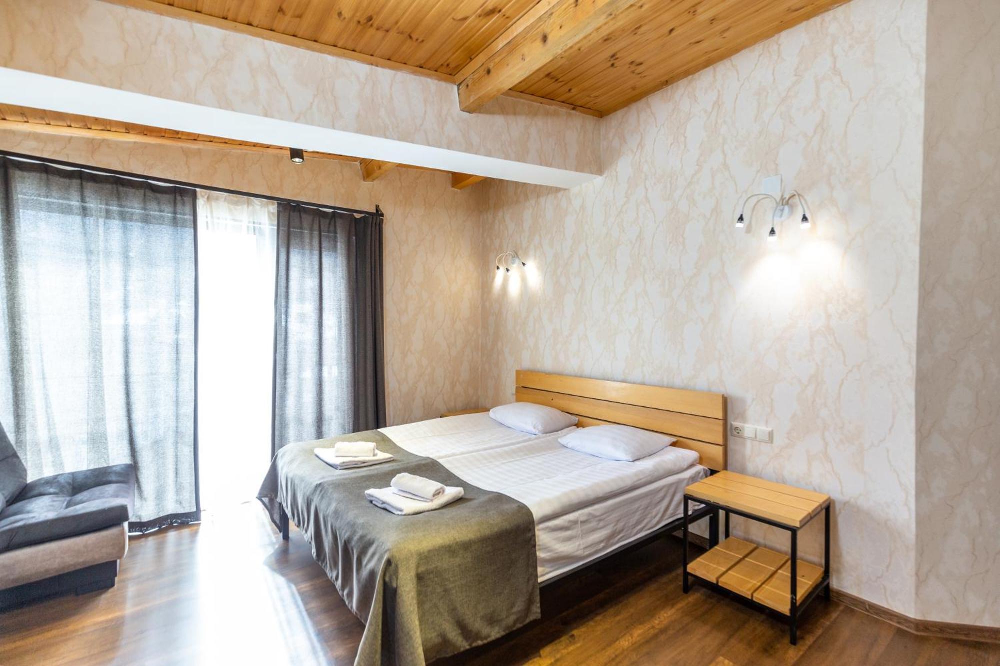 Mestia Hotel Amirani Εξωτερικό φωτογραφία