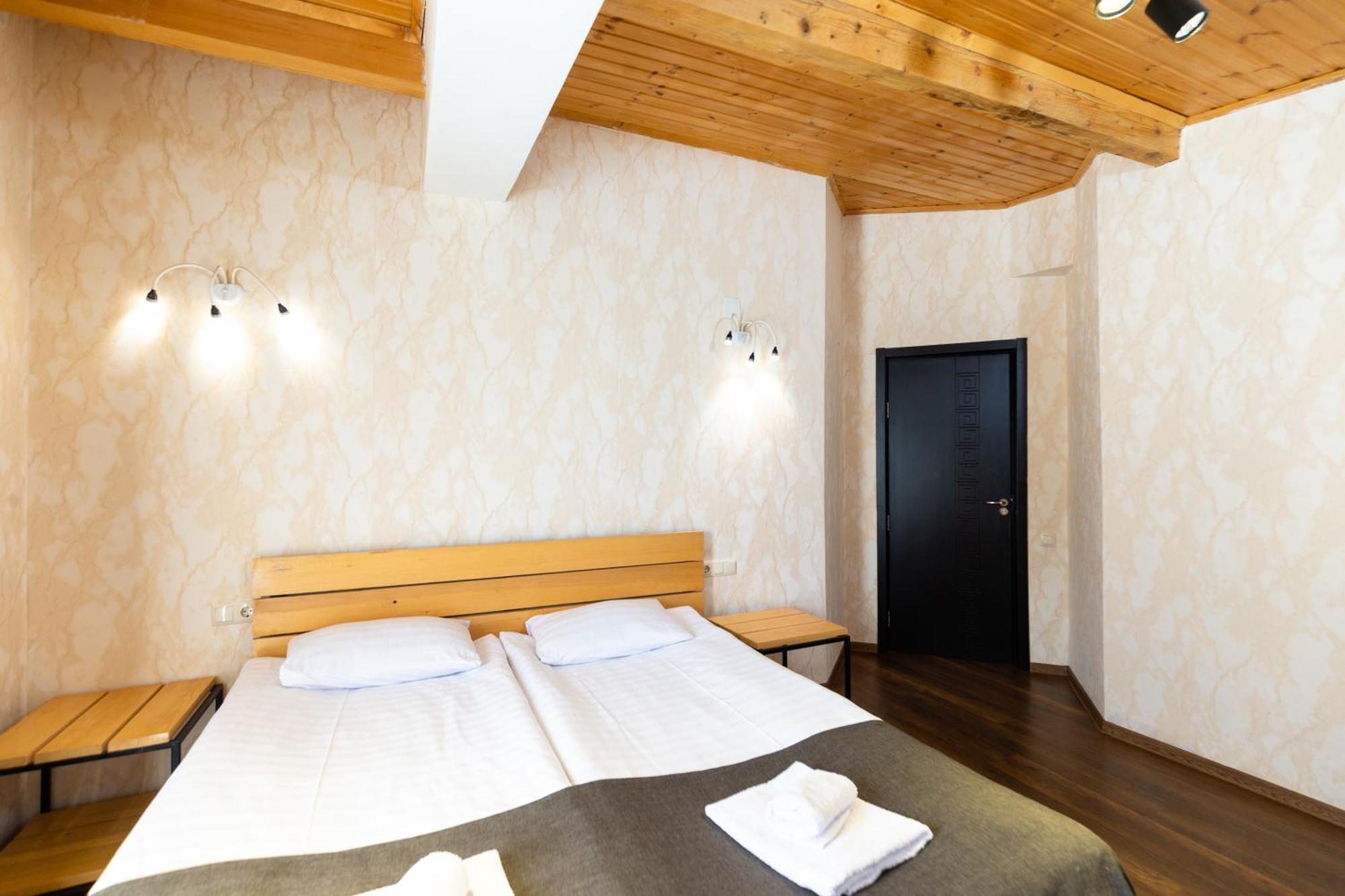 Mestia Hotel Amirani Εξωτερικό φωτογραφία