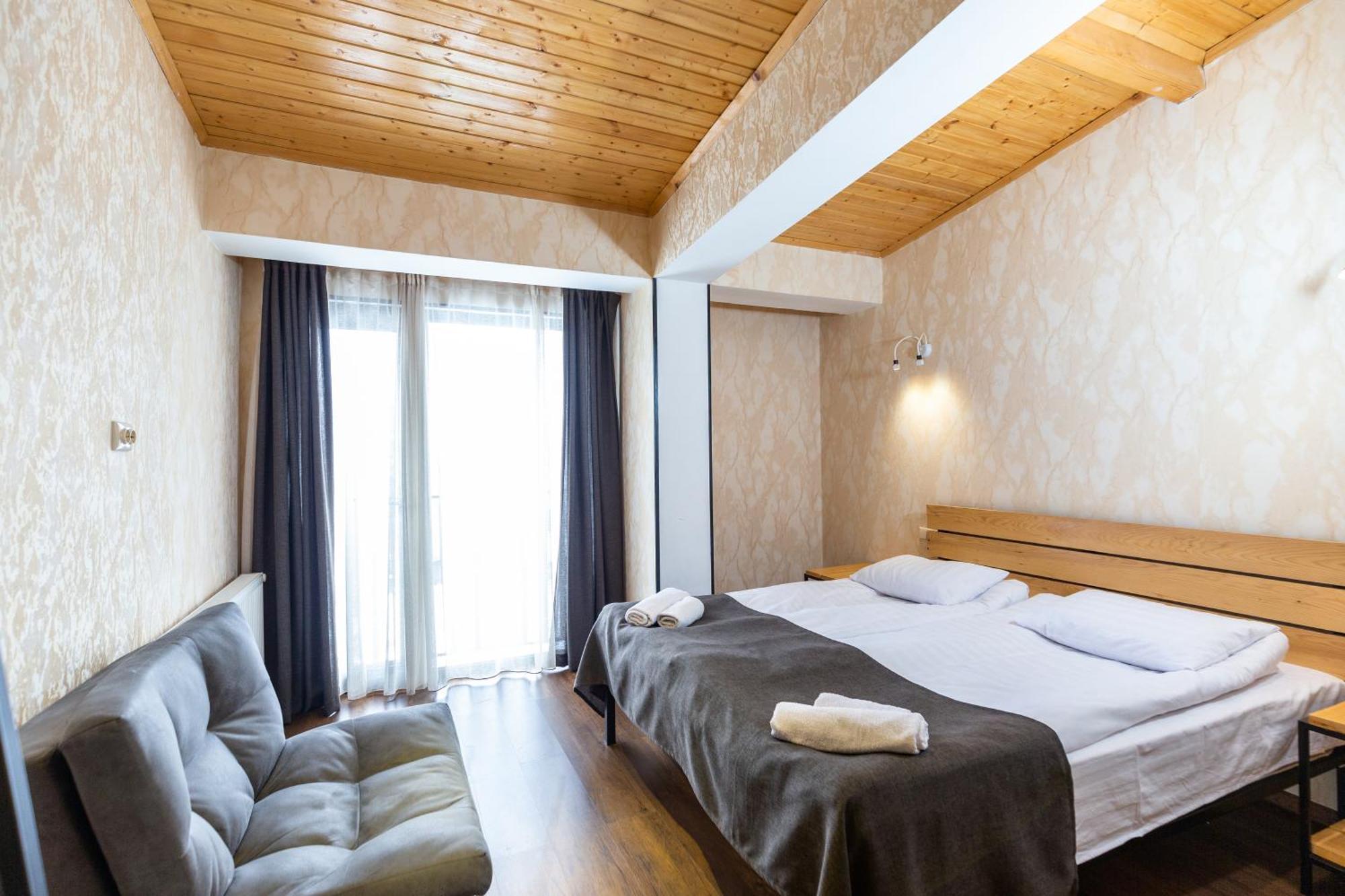 Mestia Hotel Amirani Εξωτερικό φωτογραφία